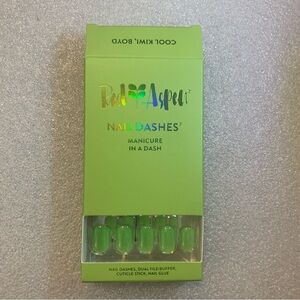 Red Aspen Green Press-On Nails